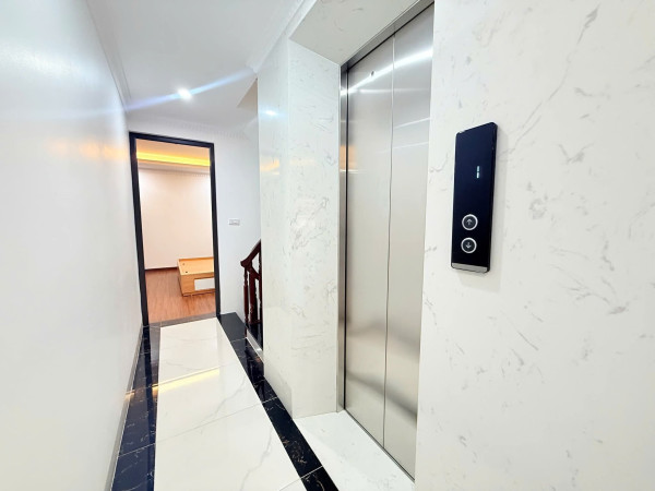 BÁN NHÀ ĐẸP VÕ CHÍ CÔNG – TÂY HỒ 63m² • 6 tầng thang máy • MT 5.7m • 3 mặt thoáng Giá 14.5 tỷ