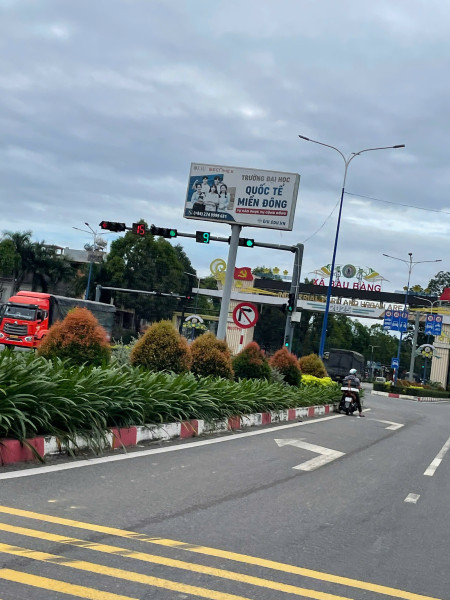 SANG GẤP CHỊU LỖ 3 LÔ ĐẤT 750M2 GIÁ 290TR NGAY TRƯỜNG HỌC VÀ CHỢ, SÁT KCN