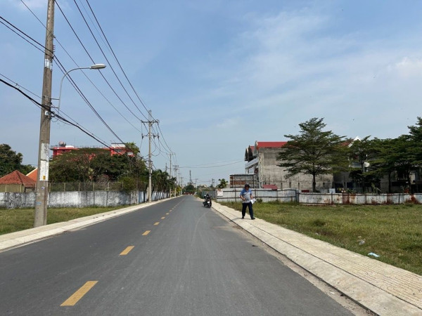 BÁN GẤP 2533m2 Đất- NN, SHR , Bà Điểm 4-  Hóc Môn-  Chỉ 27 Tỷ 5