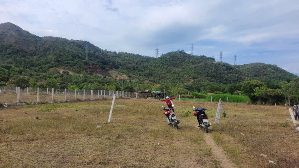 Cần bán đất lô lô góc công viên, Hà Quang 2, Nha Trang, 184m2, giá 70tr/m2,cần bán