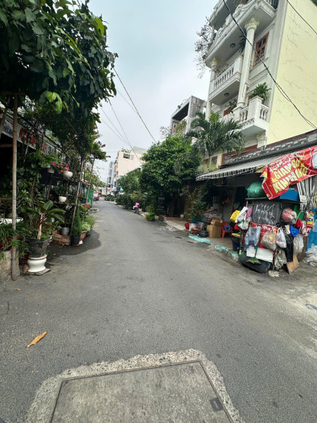 Biệt thự 2mt, 389m2, 3 tầng, 4pn, sổ đỏ, giá 42 tỷ TL, Bình Quới, Phường 27, Bình Thạnh.