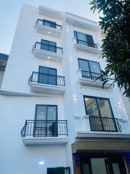 Bán nhà riêng tại Đường Bát Khối, Phường Long Biên, Long Biên, Hà Nội giá 8 tỷ  750 triệu