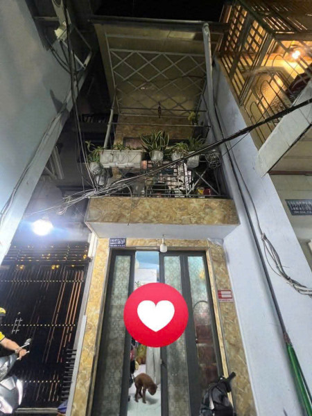TRUNG TÂM NHÀ BÈ  .LÊ VĂN LƯƠNG - LÔ GÓC NHÀ 4 TẦNG- NGANG LỚN - NHÀ KIÊN CỐ