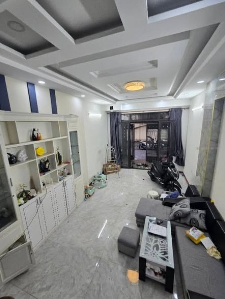 TÂN BÌNH - HẺM XE HƠI VÀO NHÀ - 4 TẦNG BTCT - 64M2 - 4*16M - VUÔNG VỨC, KHÔNG LỘ GIỚI - 8 TỶ 3