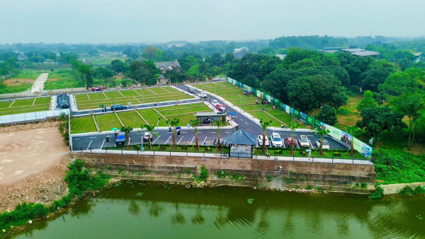 ĐỘC NHẤT LÔ GÓC ,CÁCH ĐƯỜNG QUỐC LỘ 21A CHỈ 200M
