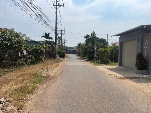 Bán gấp đất thổ cư 216m2, sổ đỏ tại Trảng Bom, Đồng Nai. Giá 5 tỷ. LH: 0342768165