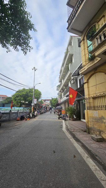 NHÀ PHỐ PHƯỢNG TRÌ – 82M², MT >5M, KD SẦM UẤT