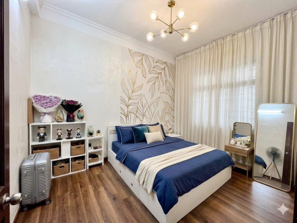 Bán  phố cổ ngoc lâm -Lô góc 2 mặt tiền, ô tô tránh đỗ -47/50m. Hơn 14 tỷ funll  nội thất
