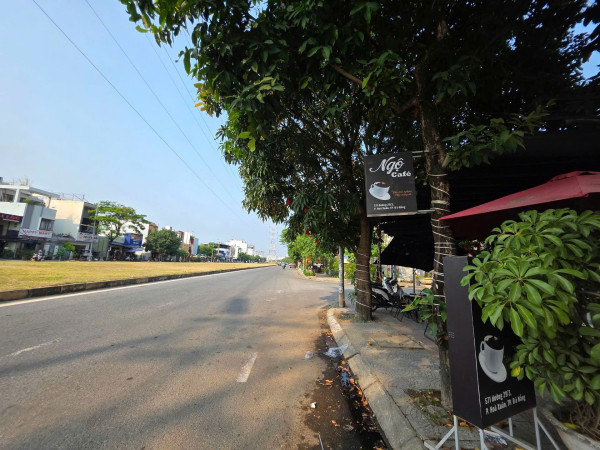 NHÀ MỚI XÂY, NỘI THẤT ĐẸP ĐẮT TIỀN, CÔNG NĂNG TỐI ƯU, KHÁCH MUA VÀO Ở NGAY.