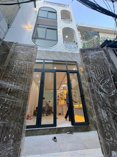 BÁN NHÀ GẤP LÂM VĂN BỀN