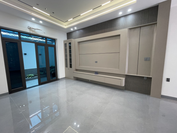 Chính chủ gửi bán căn nhà siêu đẹp Lê Hồng Phong Hải Phòng 5 Tầng thang máy