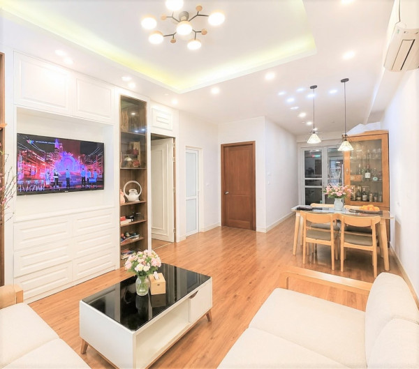 Bán căn hộ chung cư 106m2, lô góc, ô tô đỗ sảnh, đường La Thành, Ba Đình, 8,25 tỷ