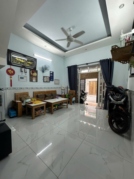 ĐÌNH PHONG PHÚ - 56m2 - 2 TẦNG - KHU ĐỒNG BỘ HẺM XE HƠI VÀO - 5.6T