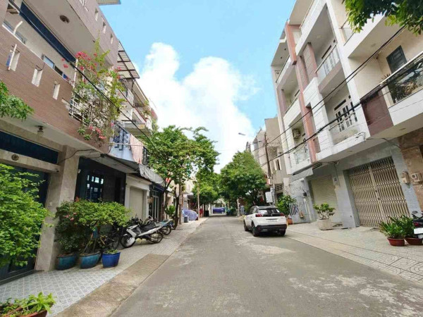NHÀ MẶT TIỀN NỘI BỘ 12M – PHAN ĐÌNH PHÙNG - TÂN PHÚ - 4 TẦNG BTCT – 68M²(4 x17) – DTSD 225M² –
