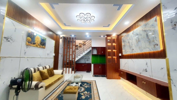 NHÀ 2 LẦU - SỔ RIÊNG - BÌNH ĐÔNG - Q8