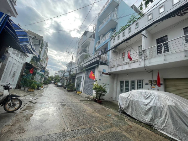 Bán nhà Nguyễn Hữu Tiến, Tân Phú - 66m2, A4, 3 Tầng - Hẻm 10m xe hơi vào nhà