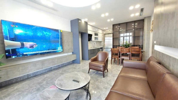 BÁN NHÀ GẦN 10TỶ- VÕ CHÍ CÔNG/ TÂY HỒ -40M2- 6 TẦNG THANG MÁY - 10M RA Ô TÔ -