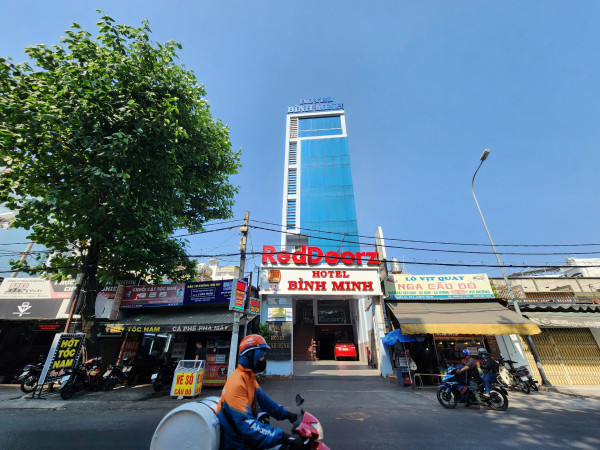 Chính Chủ Bán Mặt Tiền Nguyễn Xí, P13, Bình Thạnh: DT 6x30m, Giá Tốt Chỉ 65 Tỷ!