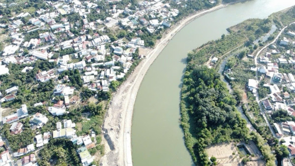 Bán đất full thổ cư mặt tiền Cầu Bè & Liên Hoa Nha Trang , đường 7 m , sổ hồng riêng