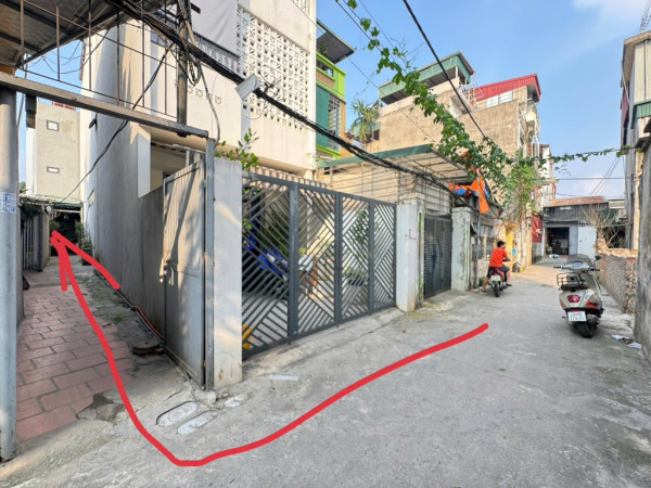 Bán đất Ngọc Thuỵ 42m lô góc oto vào chỉ 5 tỷ1. LH 0936123469