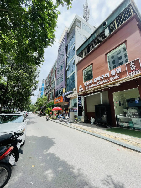 Mặt Ngõ Phân Lô Dương Quảng Hàm, lô góc 6 tầng thang máy, ô tô tránh, 90m, 21.9 Tỷ